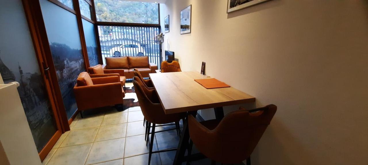 Nez Sur La Croisette. Dinant Exterior foto